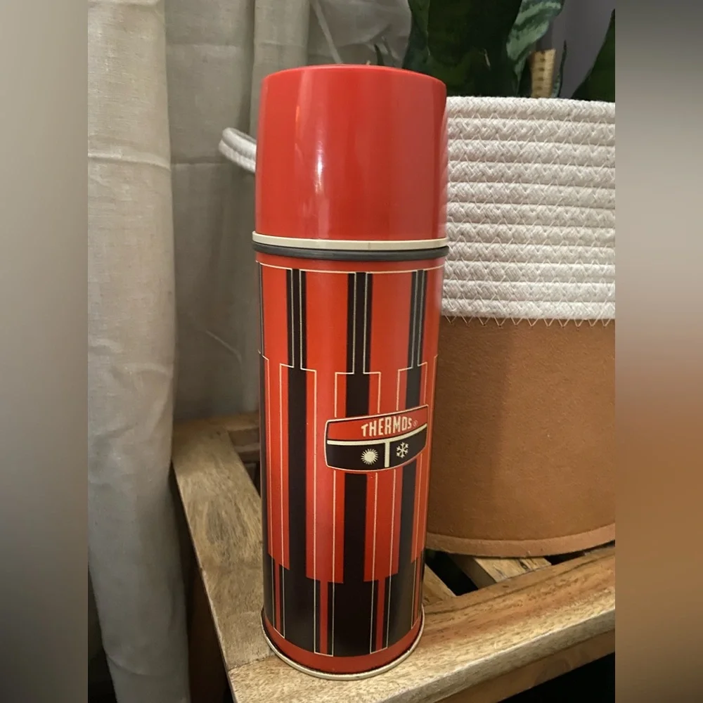 Vintage Thermos bottle - Picture 7 of 16